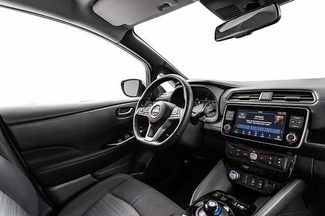 Nissan Leaf 39kWh N-Connecta