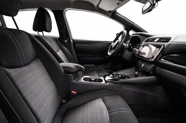 Nissan Leaf 39kWh N-Connecta