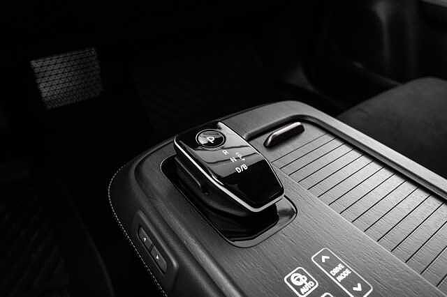 Nissan Ariya e4ORCE Evolve 87kWt