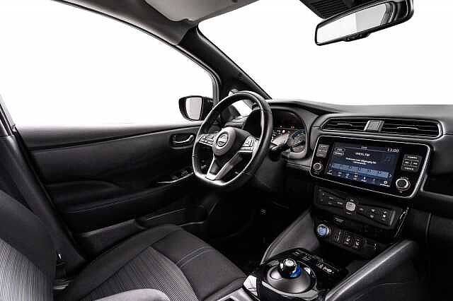Nissan Leaf 39kWh N-Connecta